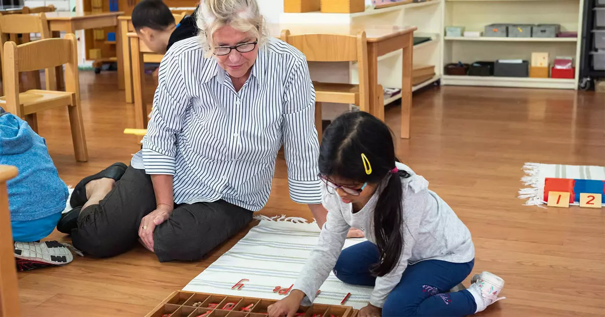 what are the 5 principles of the montessori method