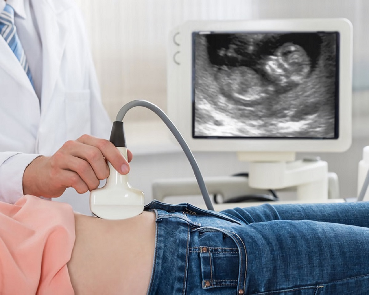 Kết hợp siêu âm và cách tính tuổi thai theo ngày kinh cuối để cho kết quả chính xác