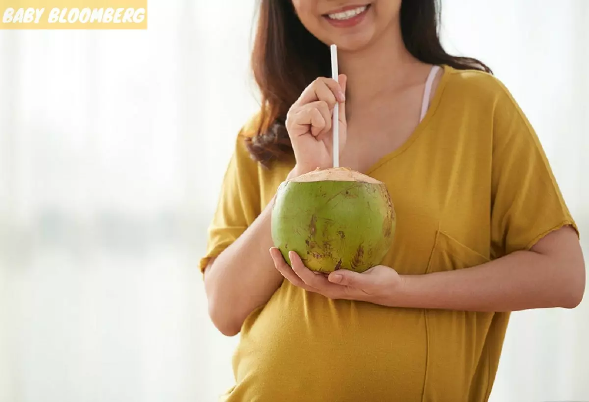 Nước dừa mang đến nhiều lợi ích cho mẹ bầu